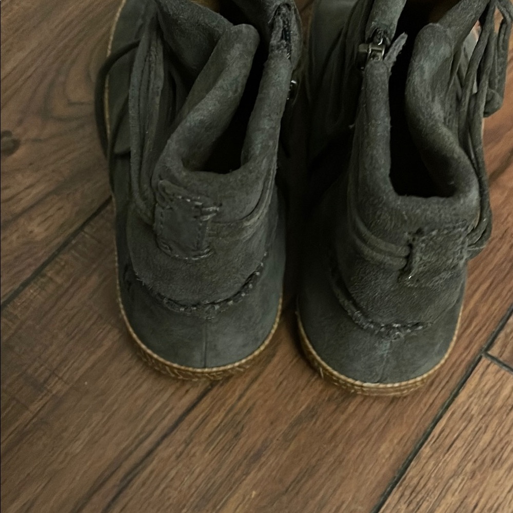 Women Olive Suede Boots - Picture 5 of 8